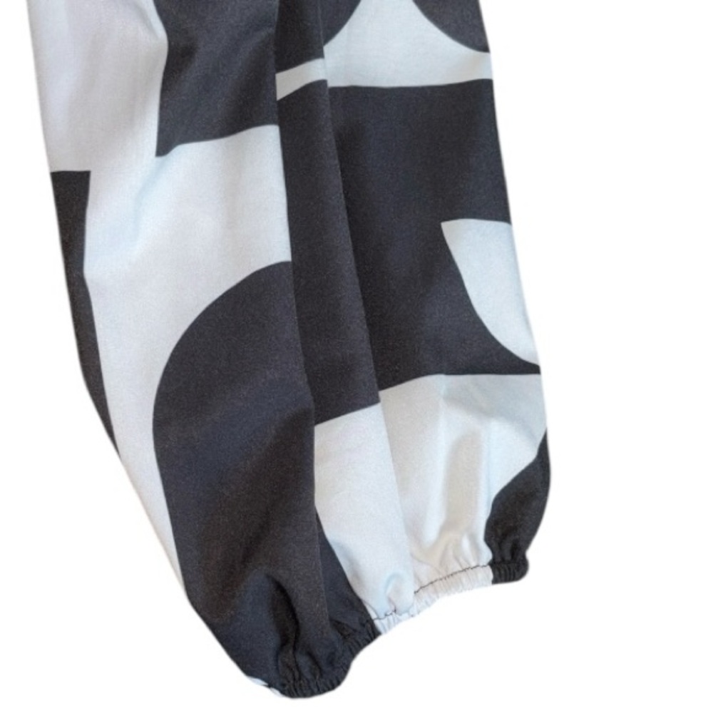 Plunging Neck Lantern Sleeve Graphic Print A-Line Dress, P:25”, L:38.5” - Picture 10 of 13